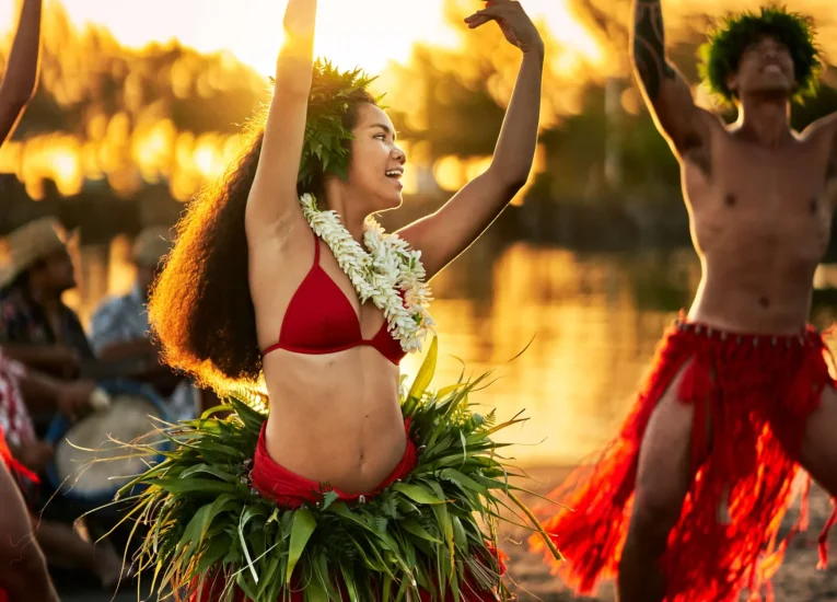Tahitian dance © Alikaphoto