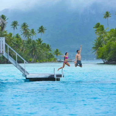 Jump into the water© Tahiti Tourisme