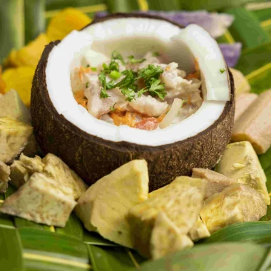 Polynesian dish: raw fish in coconut milk © Grégoire