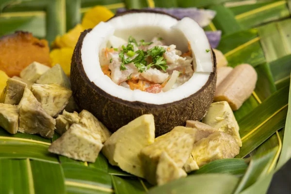 Raw fish with coconut milk is Tahiti's national dish © Grégoire Le Bacon