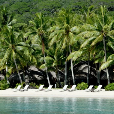 Bora Bora hotel beach © Tahiti Tourisme